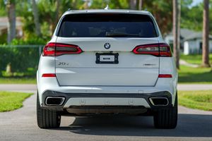 SUPER CLEAN 2019 BMW X5 XDRIVE50I SUV Moteur Turbo Boîte Automatique Sièges en Cuir Phares LED Prêt à être expédié - Product Image 5