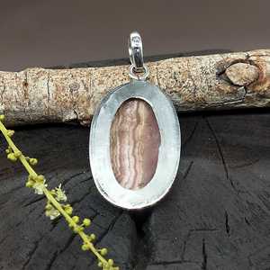 จี้มีระดับสีเงินสเตอร์ลิง925พร้อมจี้โรโดโครไซต์ธรรมชาติ AAA สร้อยคอโบฮีเมียนดีไซน์งานแฮนด์เมดเงิน925 - Product Image 4