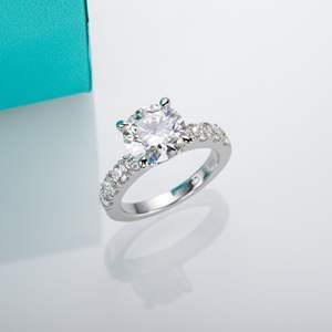 Anillo de compromiso de moissanita, anillo de aniversario de promesa de plata esterlina chapada en oro para mujer - Product Image 2