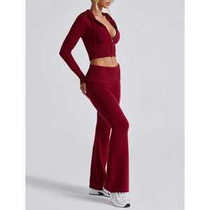 Conjunto Deportivo de Dos Piezas para Mujer, Ligero, de Secado Rápido, Estilo Y2K, Top Cruzado con Cuello en V y Manga Larga, y Leggings de Yoga Acampanados - Product Image 2