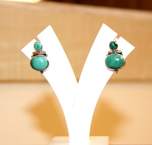 Boucles d'oreilles unisexes en argent sterling 925 avec malachite, design ethnique, pour boutique de cadeaux, qualité supérieure - Product Image 1