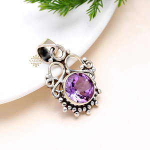 Pendentif de créateur en argent sterling 925 massif, rond, facetté, en améthyste naturelle de qualité supérieure, pour la vente en gros de bijoux pour femmes - Product Image 2