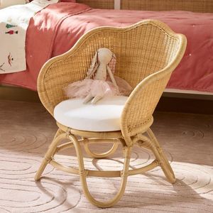 Natural <b>Rattan</b> <b>Chair</b> with Minimalist Design Comfortable for Outdoor Farmhouse Dining <b>Garden</b> Park Use - Product Image 4