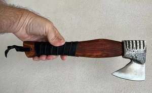 Hacha Vikinga Hecha a Mano de Acero con Alto Contenido de Carbono de Grado Industrial, Mango de Madera Natural, Funda de Cuero. Hacha Multiusos para Camping y Actividades al Aire Libre - Product Image 4