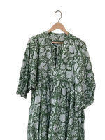 Robe midi d'été verte à imprimé ethnique pour femme, col rond, manches 3/4, boutonnée sur le devant, style bohème décontracté, écologique et respirante