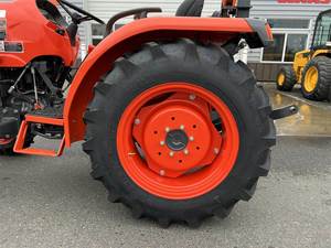 Pour Kubota L4802DTN 2025 Centrale électrique de tracteur compacte pour l'agriculture professionnelle avec moteur central et composants de boîte de vitesses - Product Image 5