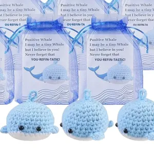 Soldes d'été : Porte-clés pendentif baleine en crochet style dessin animé - Carte baleine sentimentale pour enfants - Product Image 5