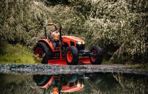 Nuevo Tractor de Ruedas NEILO M5111 de 110 CV, 4x4, con ROPS, Bomba, Motor y Componentes Centrales de la Caja de Cambios - Product Image 3