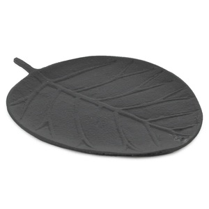 Bandeja Moderna de Hierro Fundido con Diseño de Hoja, Plato Decorativo de Metal Negro para Joyas, Plato de Servir Rústico Antiguo, Adorno para Decoración del Hogar y Hoteles - Product Image 1