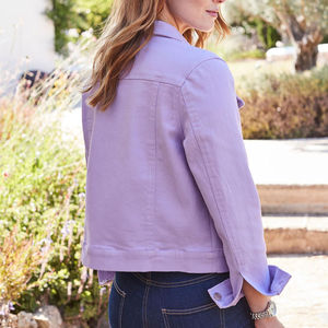 Chaqueta vaquera ajustada para mujer, chaqueta vaquera lavada a la moda para estilo callejero, cómoda para otoño e invierno, mejor fabricante Pakistán, proveedor OEM - Product Image 5