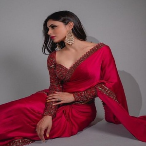 Ensemble Salwar Kameez en soie lourde de créateur Kanya Libas pour la saison des mariages ou tenue de tous les jours et ensemble Lehenga - Product Image 2