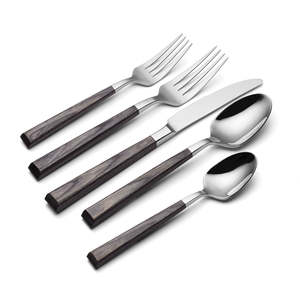 Larga duración Ecológico Venta al por mayor Cuchara Cuchillo Tenedor Hotel de lujo Cubiertos SS304 Juego de cubiertos de viaje de acero inoxidable para - Product Image 4