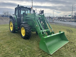 2022 6175M Nuevo Tractor de ruedas 4WD 100% Tractor de granja auténtico con 2 años de garantía - Product Image 6
