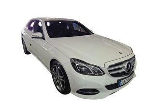 Benz Clase E W212 E250 Bluetec 4MATIC Avant Garde 2016 en Buen Estado, Auto Usado Coreano en Venta, 300auto Export - Product Image 2
