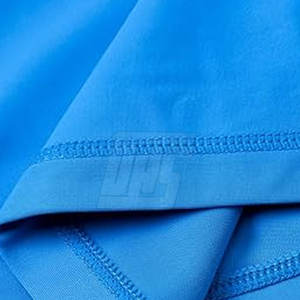 Camiseta de Manga Corta de Secado Rápido y Elástica para Natación, Surf, Entrenamiento y Ropa de Playa - Product Image 5