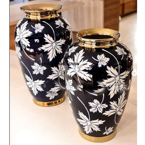 Diseño martillado Chapado en oro Forma redonda Decoración de lujo para el hogar Jarrones de metal para plantas y flores Decoración Jarrones Juego de 2 - Product Image 4