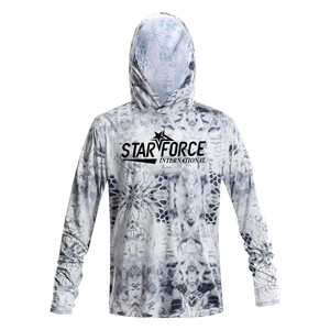 Camisa de pesca de color sólido con capucha de manga larga UPF 50 para hombre Logotipo impreso de pantalla prensado en caliente personalizado - Product Image 3