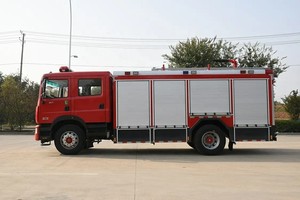 DongFeng 4*2 Véhicules de service d'incendie et de sauvetage Camion de <span class=keywords><strong>pompier</strong></span> d'<span class=keywords><strong>a</strong></span>éroport à <span class=keywords><strong>vendre</strong></span> - Product Image 6
