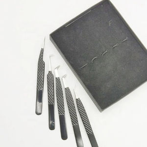 Juego de Pinzas para Extensión de Pestañas Inclinadas de Diseño Personalizado, Acero Sostenible con Recubrimiento de Polvo Negro, Accesorios para Pestañas, Pinza de Agarre - Product Image 5