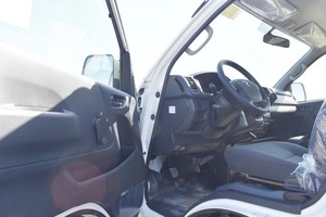 Fourgonnette utilitaire d'occasion Hi Cargo Van H200 2.7 MT 151 ch essence manuelle Euro IV Dark AWD intérieur cuir conduite à gauche - Product Image 6