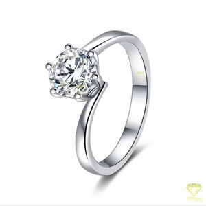 Timeless Solitaire Lab Grown Ring para mujer Round Brilliant Cut D Color VVS1 Anillo de compromiso o promesa - Product Image 4