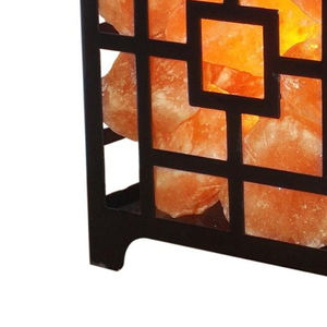 Lampe 100% en morceaux de sel naturel de l'Himalaya avec panier en fer unique Forme personnalisée Artisanat exceptionnel - Product Image 3