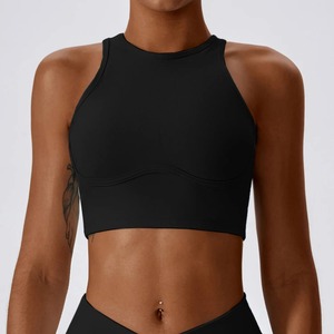 Soutien-gorge de sport à soutien élevé pour femme avec dos croisé réglable et bonnets rembourrés pour une performance maximale de confort - Product Image 4