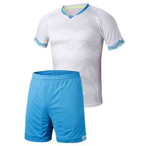 Tenues de football de qualité supérieure, sans couture, à friction minimale, avec tissu avancé de gestion de l'humidité, uniformes de football personnalisés imprimés numériquement - Product Image 4