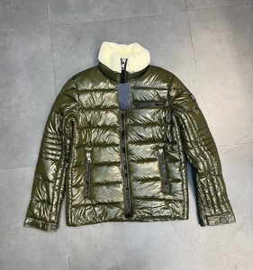 Manteau poncho matelassé pour homme de haute qualité, parka d'hiver chaude, imperméable avec poches zippées pour le camping et la randonnée - Product Image 1