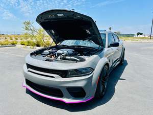 Charger SRT Hellcat Widebody Jailbreak 2023 ~5 100 milles, moteur Hemi V8 suralimenté de 717 ch, gris Destroyer, peu modifié - Product Image 5