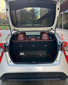 Toyota Prius Híbrido 2019 Usado en Excelentes Condiciones - Product Image 6