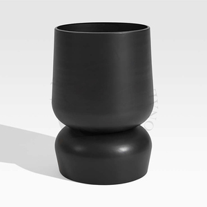 Florero de mesa de aluminio de alta calidad de Falcon International, decoración nórdica sencilla y creativa para el hogar, Forma de cara abstracta para moderno - Product Image 3