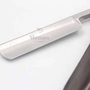 Navaja de Afeitar Profesional de Acero Inoxidable de Alta Calidad con Mango de Madera, Herramienta de Afeitado para Barbería y Uso Personal - Product Image 6
