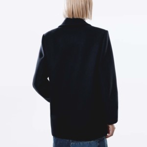 Manteau en laine à capuche pour femmes, style nouveau, respirant, col en peluche, manches longues, veste en tricot d'hiver avec logo - Product Image 6