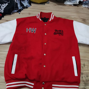 Chaqueta universitaria con parche de chenilla personalizada con forro acolchado bordado, chaqueta con letras de lana y cuero para estudiantes - Product Image 1