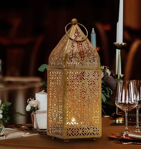 Linterna marroquí de metal única con superficie brillante para banquetes reuniones familiares y celebraciones de temporada - Product Image 5