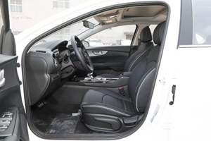 Auto Usado K3 Edición Comfort Diésel Automático 4 Puertas 5 Asientos SUV con Asientos de Cuero Llantas R18 Volante a la Izquierda - Product Image 5