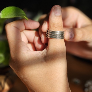 Anillo de plata con piedras preciosas de Fuego Azul labradorita atractivo y moderno El mejor regalo de Navidad para bodas y fiestas - Product Image 2