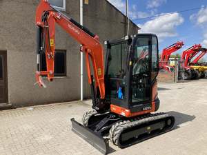 Excavatrices sur chenilles Kubota d'occasion certifiées CE avec godet kubota KX030 3 TONNES MINI machinerie du Japon Excavatrices à vendre - Product Image 5