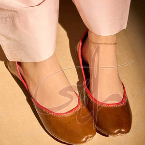 Service OEM, Khussa pour femmes, best-seller, dessus en cuir antidérapant, semelle antidérapante, nouveau design, marque privée, haute qualité - Product Image 2