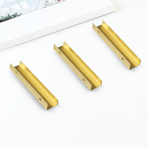 Tirador de cajón en forma de U plano de aleación de Zinc con acabado dorado minimalista moderno para cocina, baño, tocador, muebles de armario - Product Image 2
