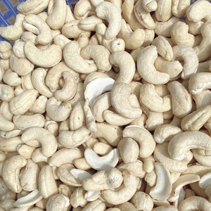 TrAsiated Supplier Raw <b>Cashew</b> <b>Nuts</b> WW180, WW240, WW320 SANTIGO <b>Cashew</b> <b>Nuts</b> W450 <b>Cashew</b> <b>Nuts</b> From Santigo Vietnam - Product Image 1