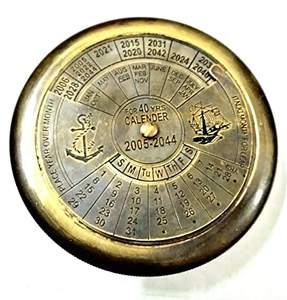 ปฏิทินคอมโบ 100 ปี ปฏิทินเรือเดินสมุทร ของขวัญน้ำหนักเบา ปฏิทินโบราณ ปฏิทินถาวร ทำจากทองเหลืองคุณภาพสูง ของใช้สำหรับการเดินทางทางทะเล รุ่น BC10 - Product Image 1