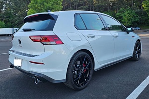 Volkswagen GTI 380 Autobahn 2024 Impecable - Product Image 5