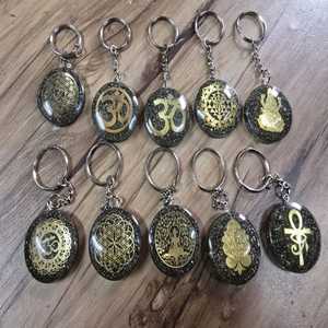 Vente en gros de porte-clés orgonite pyrite personnalisés faits à la main porte-clés orgone en cristal de guérison énergétique protection EMF mascotte Feng Shui pour - Product Image 5