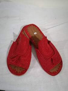 Vente en gros de pantoufles et sandales marocaines faites à la main en raphia, chaussures tissées écologiques pour femmes et hommes, commande en gros, fournisseur direct - Product Image 2