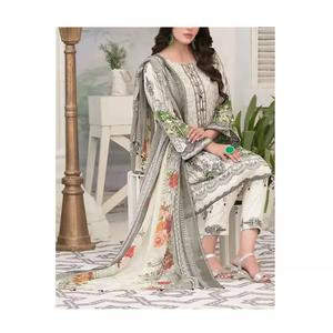 Salwar Kameez Prêt-à-Porter Très Demandé, Nouveau Style Pakistanais Brodé, en Coton, Soie et Rayonne, Classique et Personnalisable pour Femme - Product Image 1