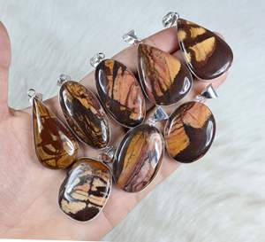 Outback Jasper Gemstone Cabochon Pendant Bezel Set Estilo bohemio para regalos de moda Joyería al por mayor - Product Image 1