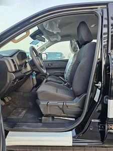 Camioneta de Doble Cabina 4x4 2024, Motor de Gasolina de 2.4L, Caja de Cambios Automática, Estándar Euro 6, Vehículo Utilitario, Transmisión Manual - Product Image 2