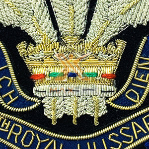 Venta directa de fábrica de insignias bordadas a mano hechas en Pakistán, insignias bordadas a mano para prendas de vestir - Product Image 6